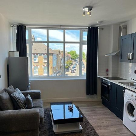 Modern Apartment In London Finchley Ngoại thất bức ảnh