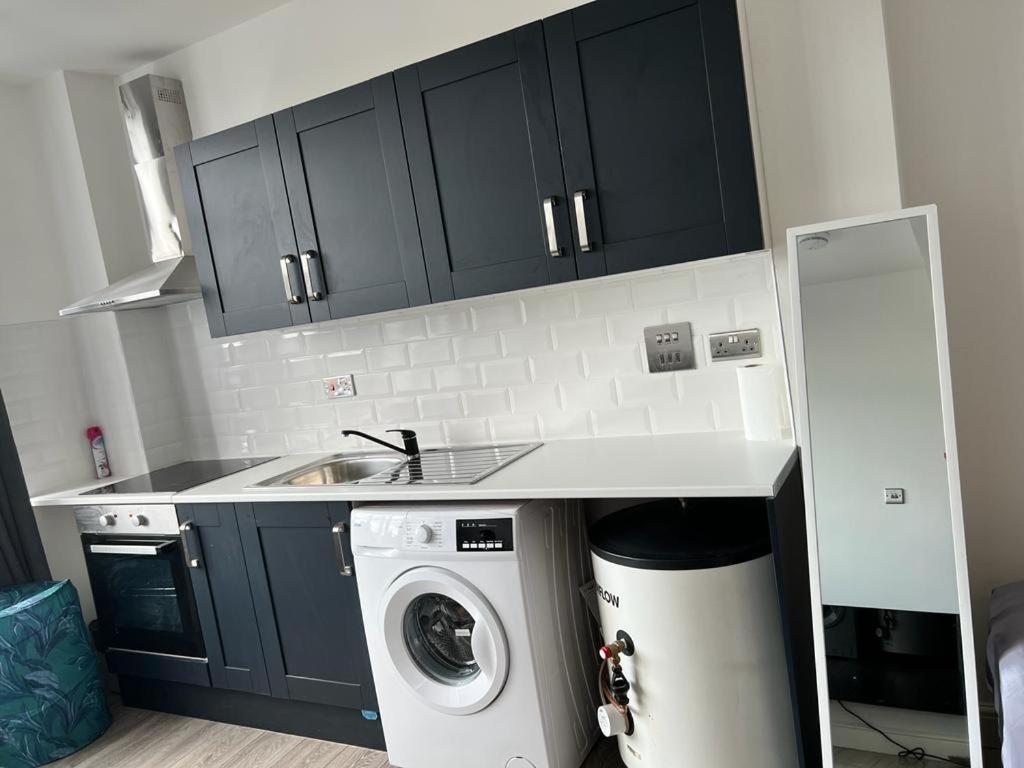 Modern Apartment In London Finchley Ngoại thất bức ảnh